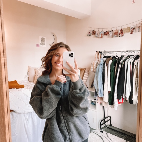 Eddie Bauer Gray Cozy Zip Up Fleece!! - Picture 10 of 10